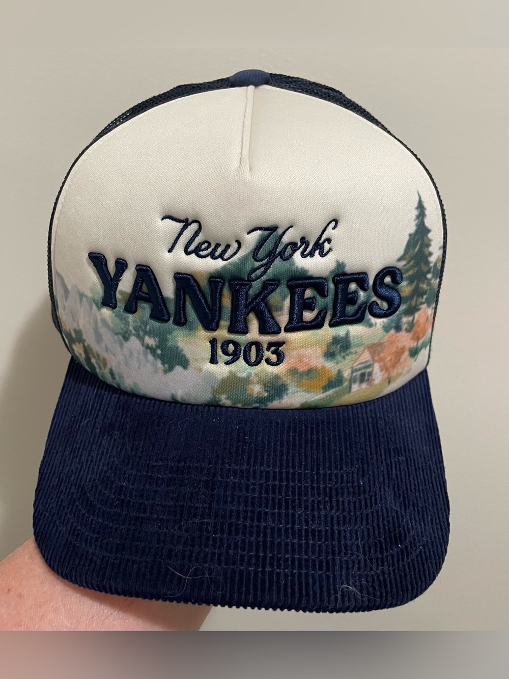 NWOT Anthropologie x Mitchell & Mess MLB Yankees Truckers Hat